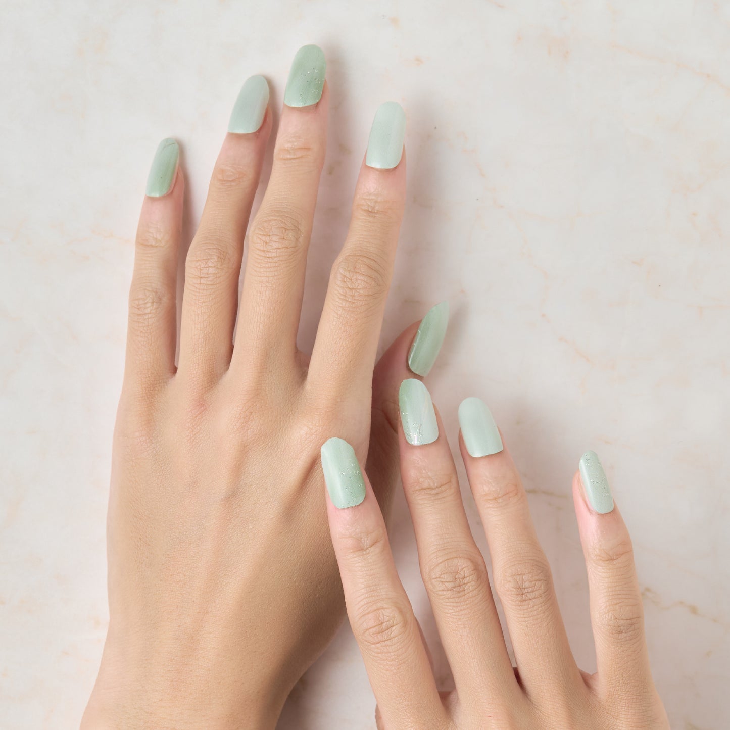Lignt green