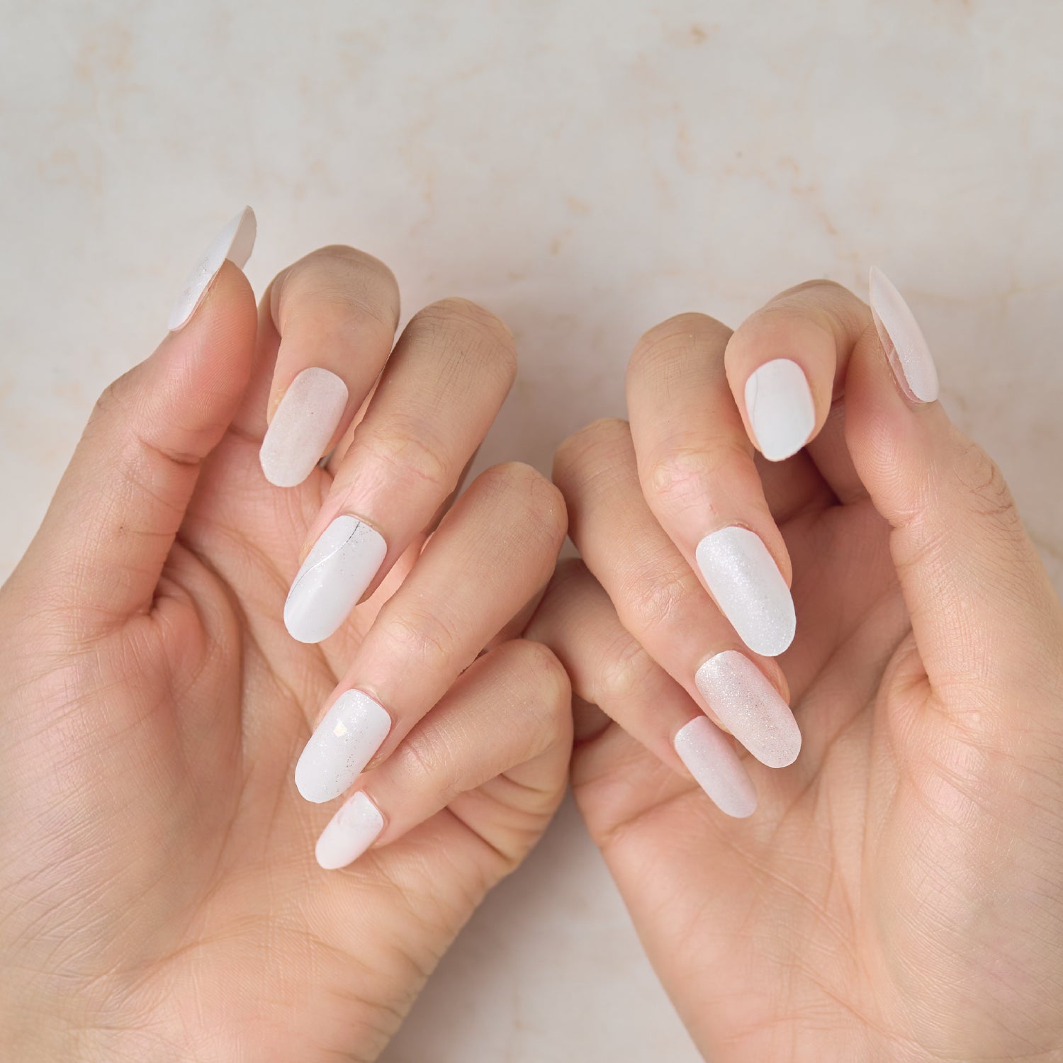 Member Color Collection / White