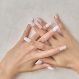 Member Color Collection / White