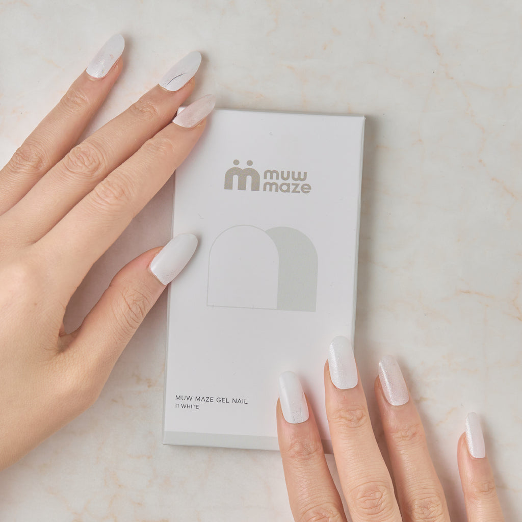 Member Color Collection / White